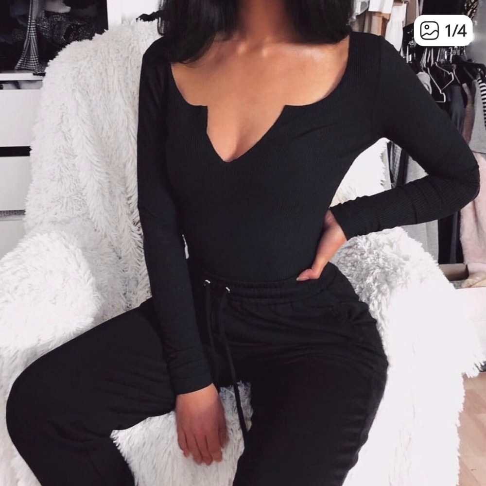 Meshki Black Ribbed Notch V-Neck Long Sleeve Bodysuit